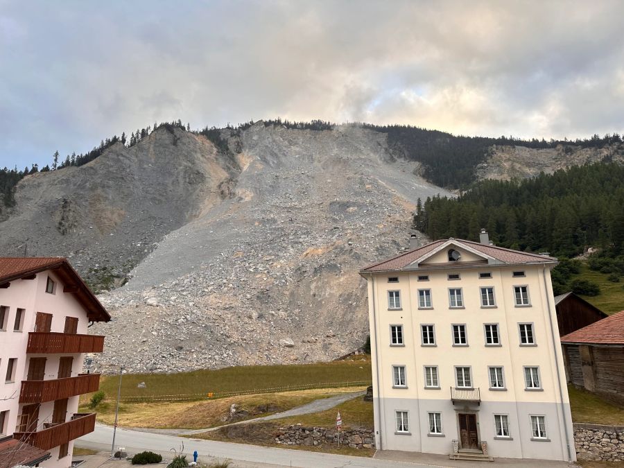 Am Dienstagmorgen ist es im Dorf sehr ruhig.