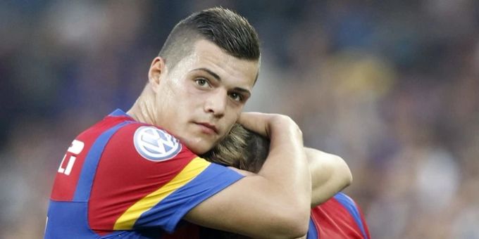 Als junger Spieler machte Granit Xhaka beim FCB die ersten Schritte; eine Rückkehr scheint nun wieder unrealistischer geworden zu sein. (Archivbild) Granit Xhaka FC Basel