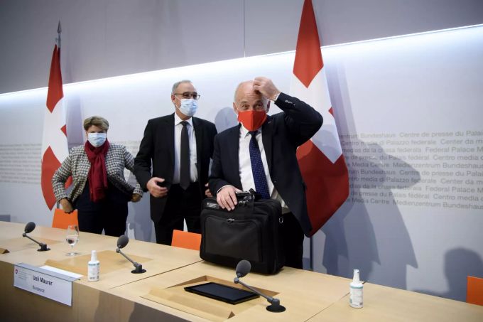 Der Bundesrat will Ordnungsbussen bei Maskenpflicht-Verstössen einführen. Bundesrat Coronavirus