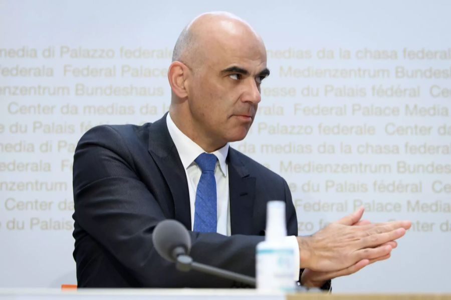 Alain Berset Händedesinfektion