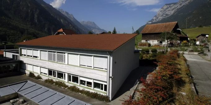 Das Oberstufenschulhaus in Silenen im Kanton Uri. (Archivbild) Schule Uri