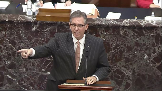 Bruce Castors Verteidigung kam nicht gut an. Trump Impeachment