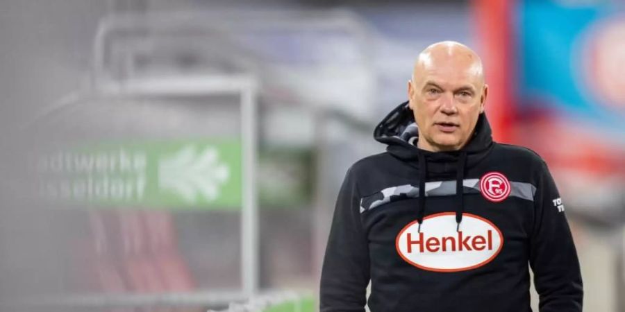 Erhält weiterhin Rückendeckung bei Fortuna Düsseldorf: Trainer Uwe Rösler. Foto: Marcel Kusch/dpa
