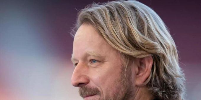 Sven Mislintat, Stuttgarts Sportdirektor, hat in seinen Vertrag beim VfB eine spezielle Klausel eingebaut. VfB Stuttgart