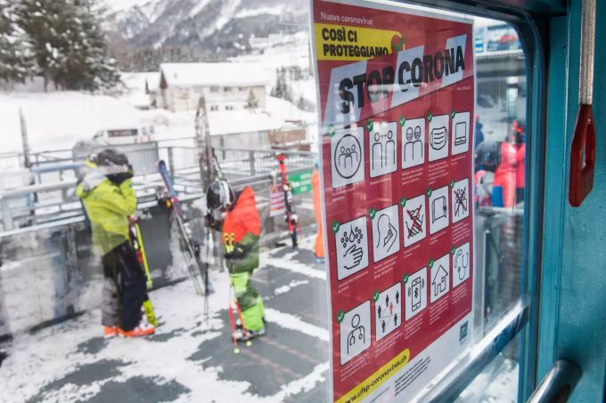In der Schweiz sind die Skigebiete offen. CORONAVIRUS