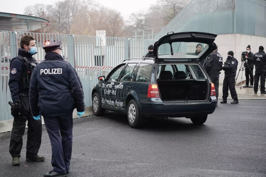 PKW Protest vor Bundeskanzleramt