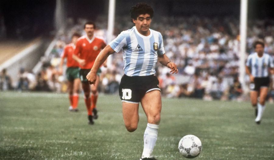 Die argentinische Fussball-Legende Maradona ist tot.