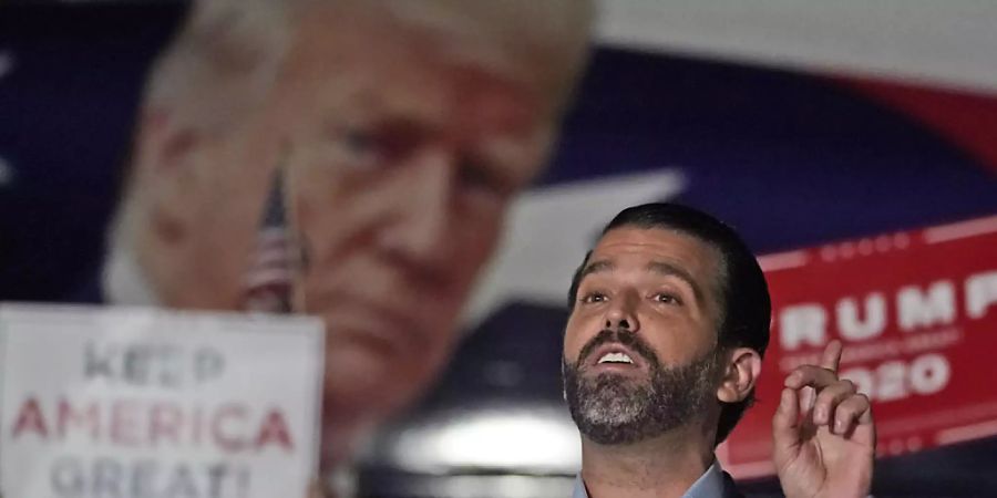 ARCHIV - Donald Trump Junior, Sohn des amtierenden US-Präsidenten, nimmt Anfang November an einer Pressekonferenz im Hauptquartier der Republikanischen Partei im US-Bundesstaat Georgia teil. Foto: John Bazemore/AP/dpa