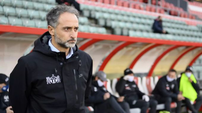 Aktuell gibt es keinen Grund für eine grimmige Miene: Massimo Rizzo reitet als Trainer des FCZ auf einer Erfolgswelle. FCZ Massimo Rizzo