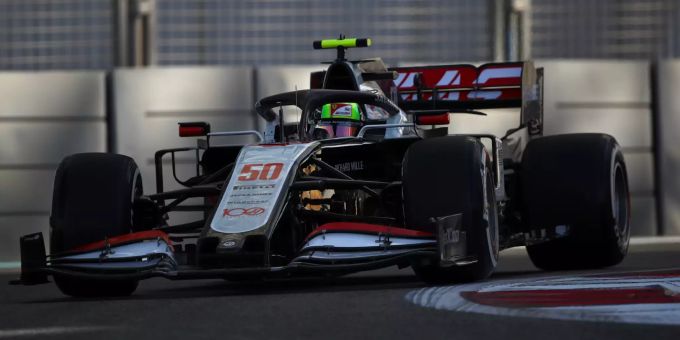 Mick Schumacher (Haas F1) im Freien Training zum Abu-Dhabi-GP der Formel 1. Mick Schumacher Formel 1