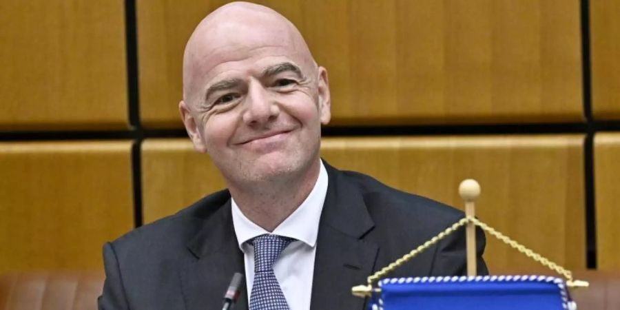 Könnte sich mit der Nutzung eines Privatjets strafbar gemacht haben: Gianni Infantino, Präsident des Weltfussballverbandes FIFA. Foto: Hans Punz/APA/dpa