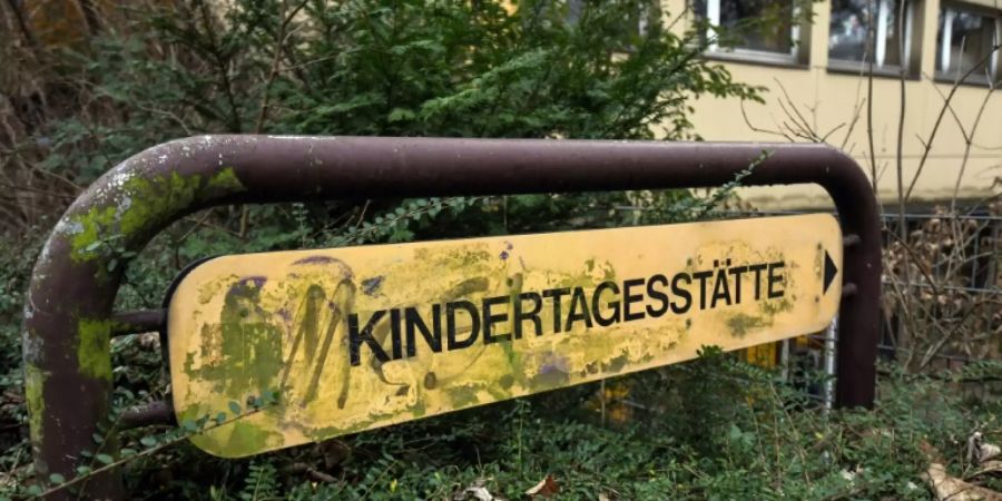 In zwei Dritteln aller Familien mit kleinen Kindern beide Eltern berufstätig