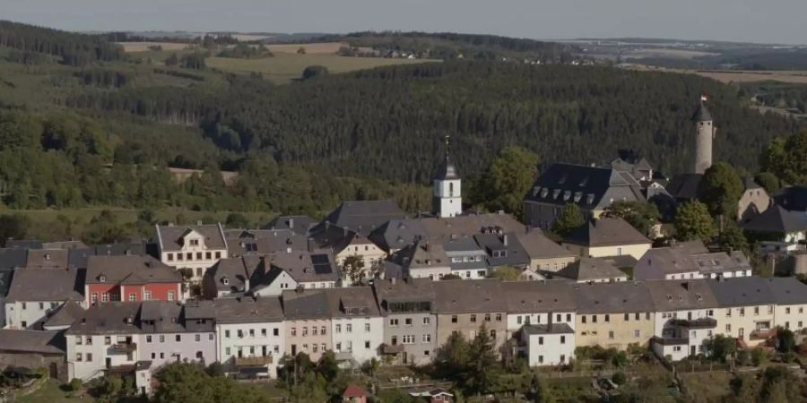 Blick auf Lichtenberg in Oberfranken, den Wohnort der verschwundenen Peggy und ihrer Familie. Foto: Alexander Gheorghiu/ZDF/dpa