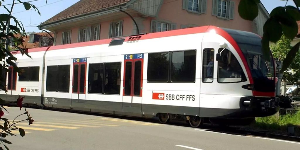 Seetalbahn Strecke Bei Hitzkirch Lu Nach Autounfall Unterbrochen