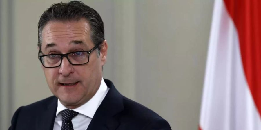 Heinz-Christian Strache, Vizekanzler von Österreich und FPÖ-Chef, bei einer Pressekonferenz im Februar 2018. Foto: Ronald Zak/AP