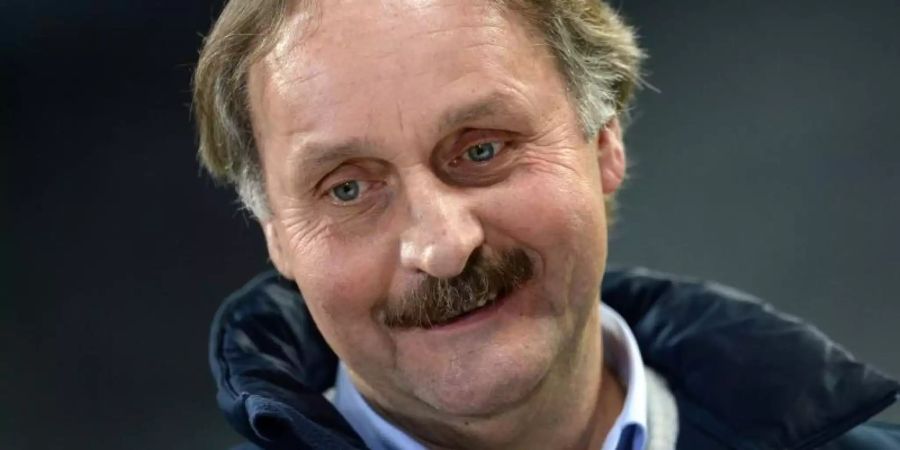 Nimmt kein Blatt vor den Mund: Der ehemalige Bundesliga-Trainer Peter Neururer. Foto (Archiv): Andreas Gebert Foto: Andreas Gebert