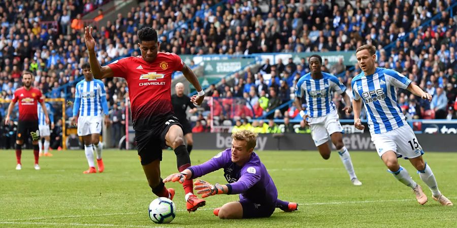 Huddersfield Town - Manchester United