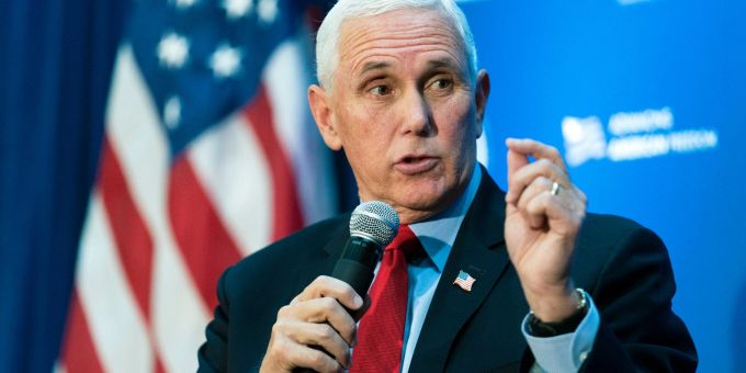 «Sorry» gefordert - Pence kritisiert Trump wegen Dinner mit Kanye