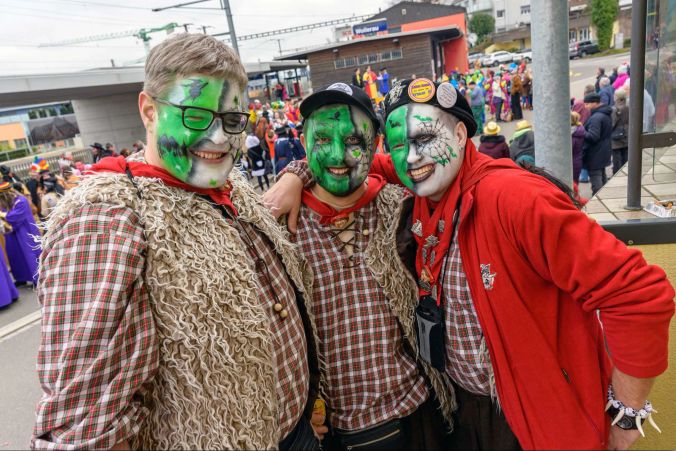 Sepp, René und Kurt machen die Risitobel Häxe.