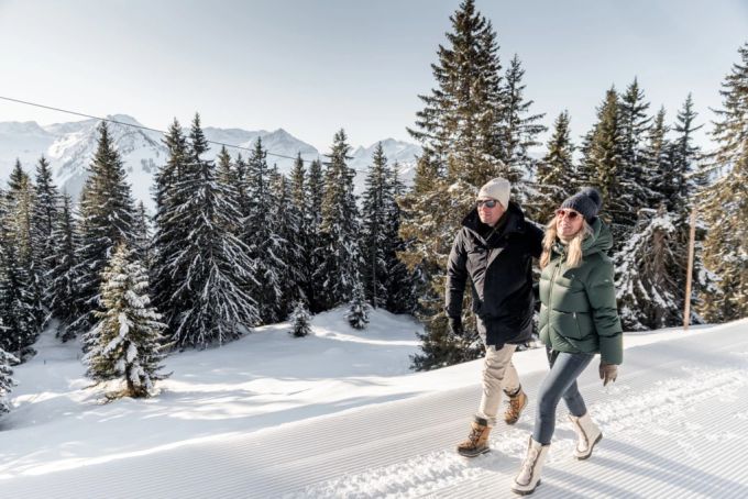 Herrliche Winterlandschaft in Gstaad Ferien Winter Schweiz
