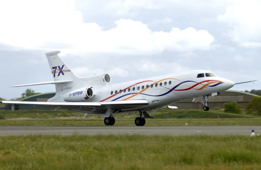 Ein Falcon 7x Business-Jet in Frankreich.