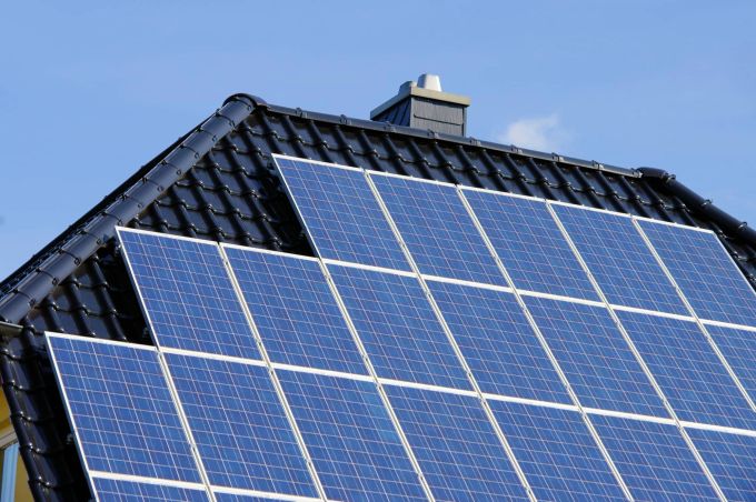Solarenergie ist neben der Windkraft in der Schweiz beliebt. Solarenergie