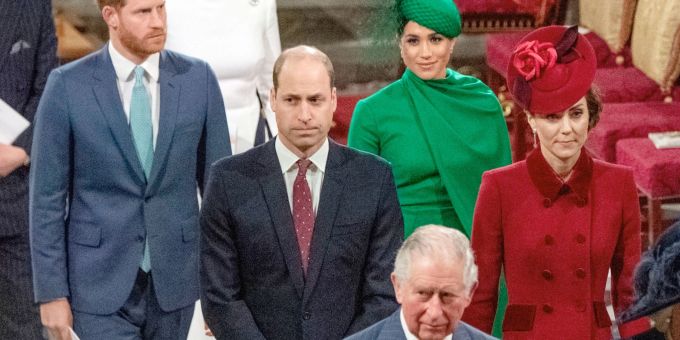Prinz Harry thematisiert in seiner Autobiografie auch immer wieder das Verhältnis zu seinem Bruder und dessen Frau Kate. prinz harry