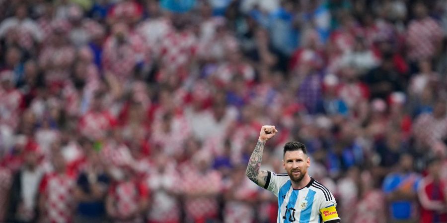 Argentiniens Lionel Messi jubelt nach seinem Strafstosstor zum 1:0 gegen Kroatien.