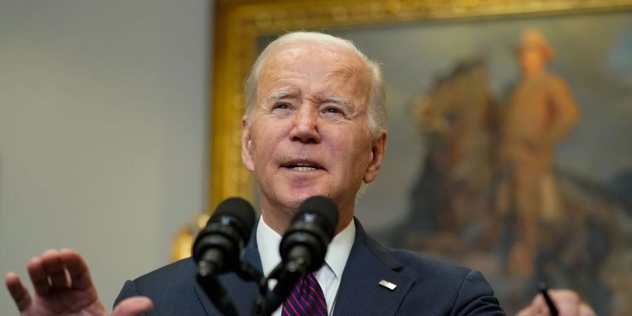 US-Präsident Joe Biden spricht auf einer Pressekonferenz im Roosevelt Raum des Weissen Hauses.