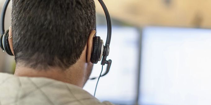 Lästige Anrufe von aufdringlichen Versicherungsvermittlern will das Parlament mit einer Gesetzesverschärfung verhindern. (Themenbild) Lästige Anrufe von aufdringlichen Versicherungsvermittlern will das Parlament mit einer Gesetzesverschärfung verhindern. (Themenbild)
