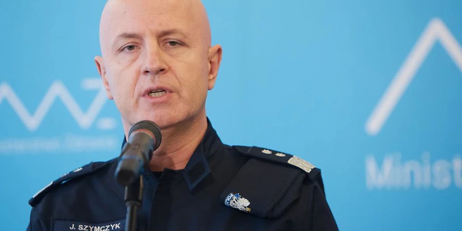 FILED - Bei seinem Besuch in der Ukraine hat Polizeichef Jaroslaw Szymczyk ein Geschenk erhalten, das nun im Präsidium in Warschau explodiert ist. Photo: Hubert Mathis/ZUMA Wire/dpa