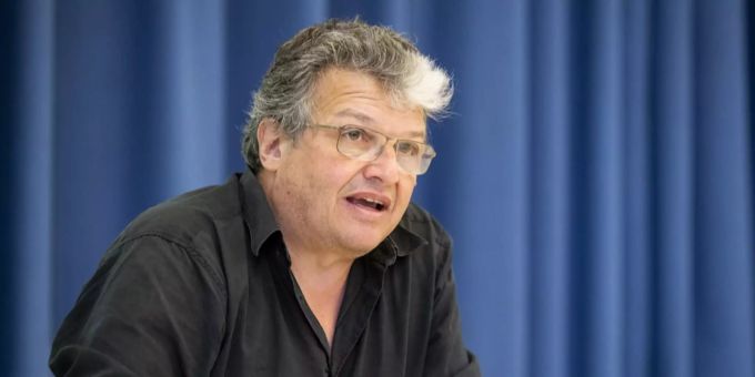 Walter Angst wird für den Zürcher Stadtrat kandidieren. Alternative Liste