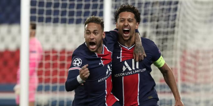 Neymar freut sich mit Teamkollege und Landsmann Marquinhos über dessen Treffer zum 1:0 gegen Manchester City. Paris Saint-Germain Manchester City
