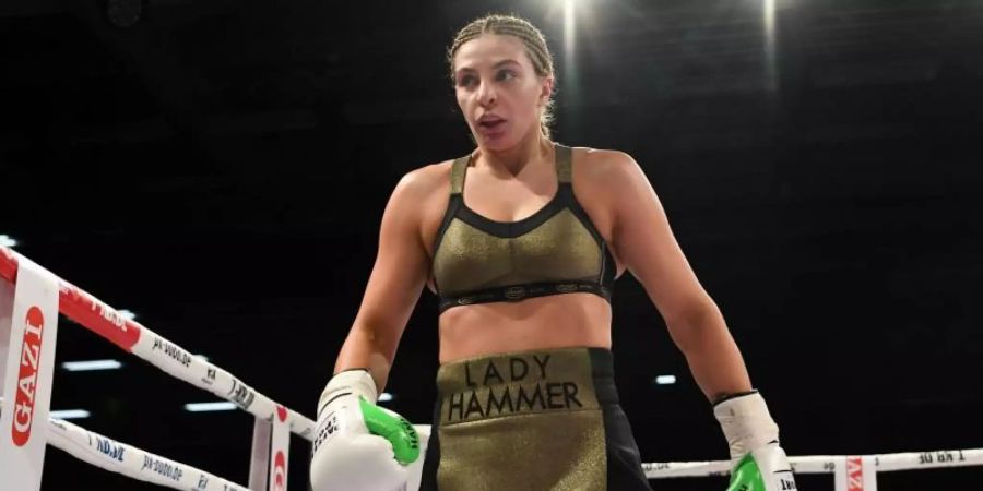 Christina Hammer hat ihren Auftaktkampf beim Cologne Boxing Worldcup verloren. Foto: Marijan Murat/dpa