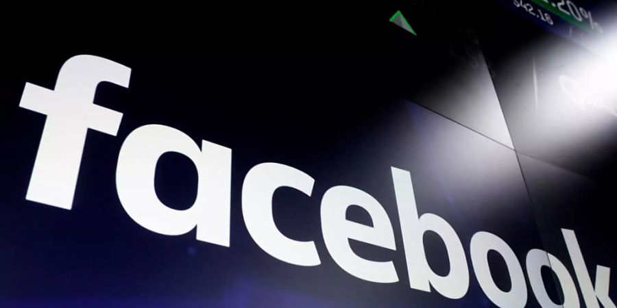 ARCHIV - Facebook sperrte Trump im Januar kurz vor dem Ende seiner Amtszeit. Foto: Richard Drew/AP/dpa