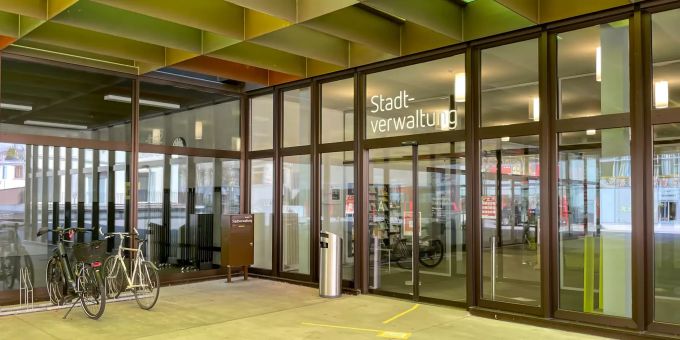 Der Eingangsbereich der Stadtverwaltung Affoltern am Albis. - Kanton Zürich Der Eingangsbereich der Stadtverwaltung Affoltern am Albis. - Kanton Zürich
