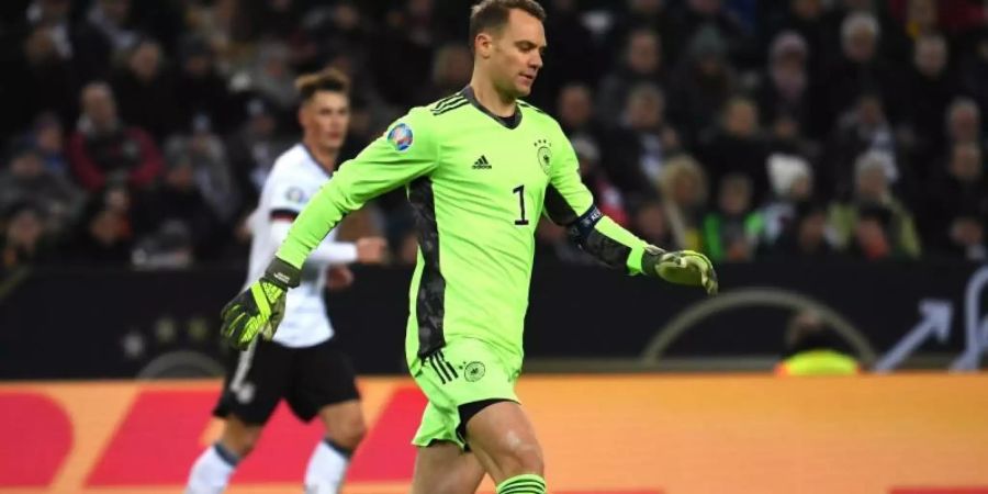 Die Fortsetzung seiner DFB-Laufbahn will Manuel Neuer hauptsächlich von seiner Verfassung abhängig machen. Foto: Federico Gambarini/dpa