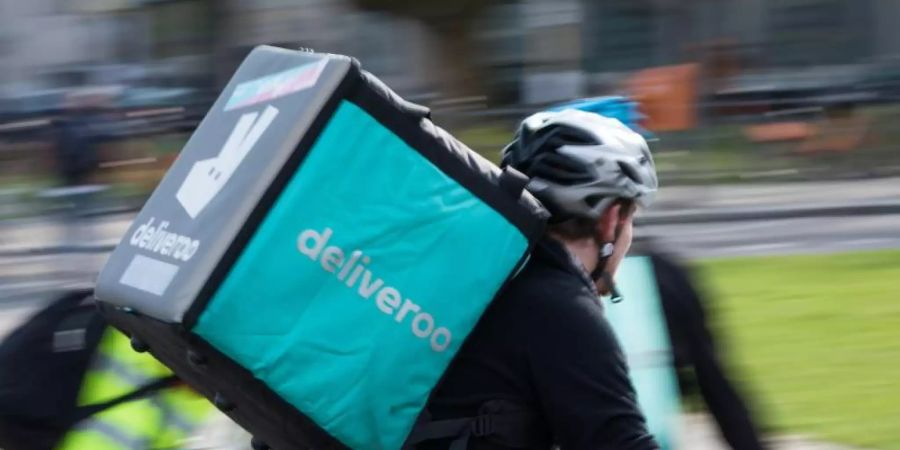Von dem Börsengang hatte der Essenslieferdienst Deliveroo viel versprochen. Foto: Jörg Carstensen/dpa