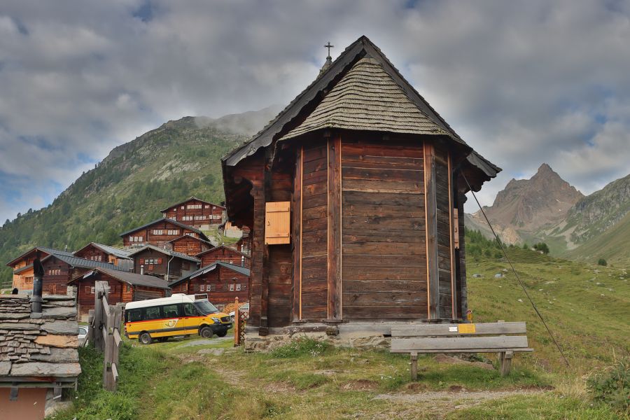Holz Haus Hütte Bergpanorama