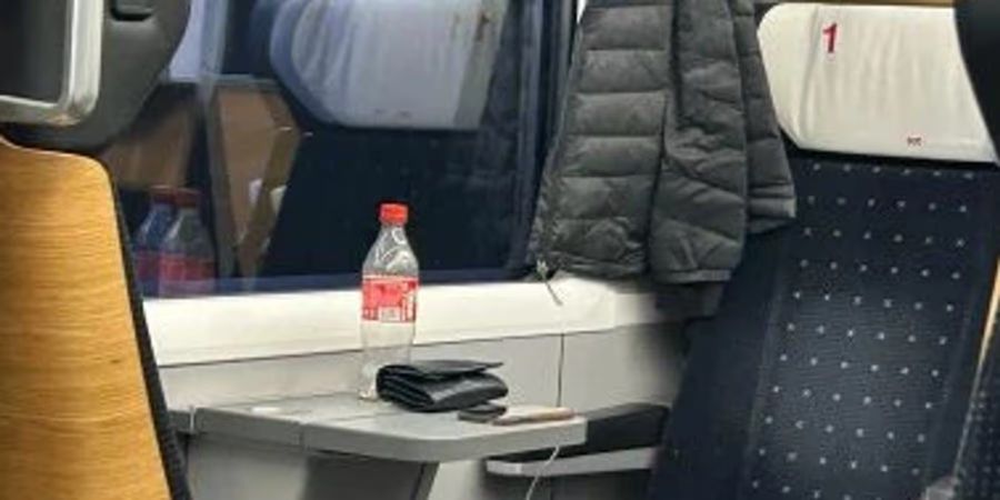 Die Polizeien warnen davor, Wertsachen in der Öffentlichkeit unbeaufsichtigt zu lassen – ob in der Beiz, im Zug oder der Badi. (Archivbild)