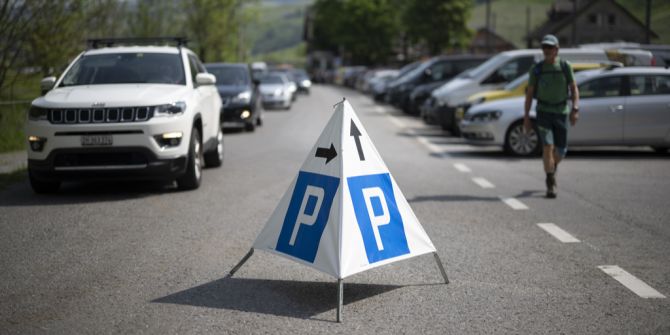 Autos in einer Schlange