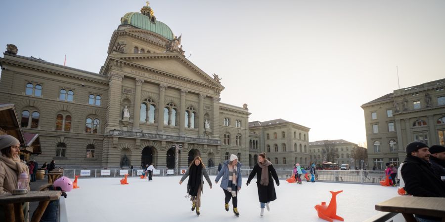 Kunsteisbahn Bundesplatz