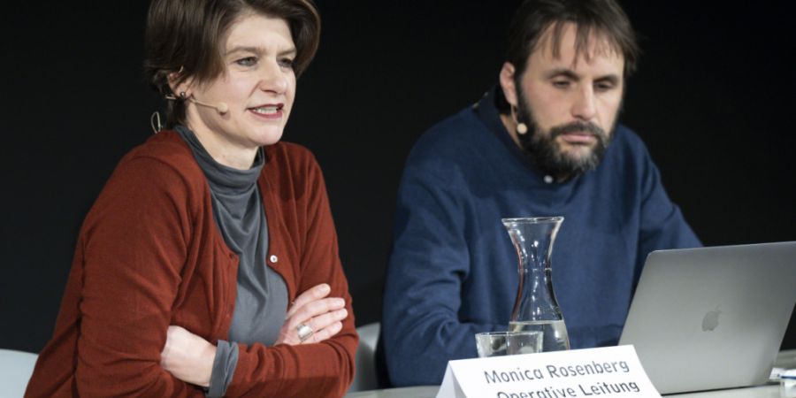 Niccolò Castelli, künstlerischer Leiter der Solothurner Filmtage (r.), und Monica Rosenberg, operative Leiterin (l.), haben am Mittwoch das Programm der 61. Ausgabe vorgestellt. Demna...