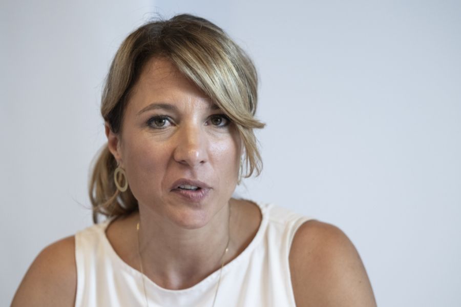 Grünen-Nationalrätin Greta Gysin sieht Herausforderungen bei der Kinderbetreuung.