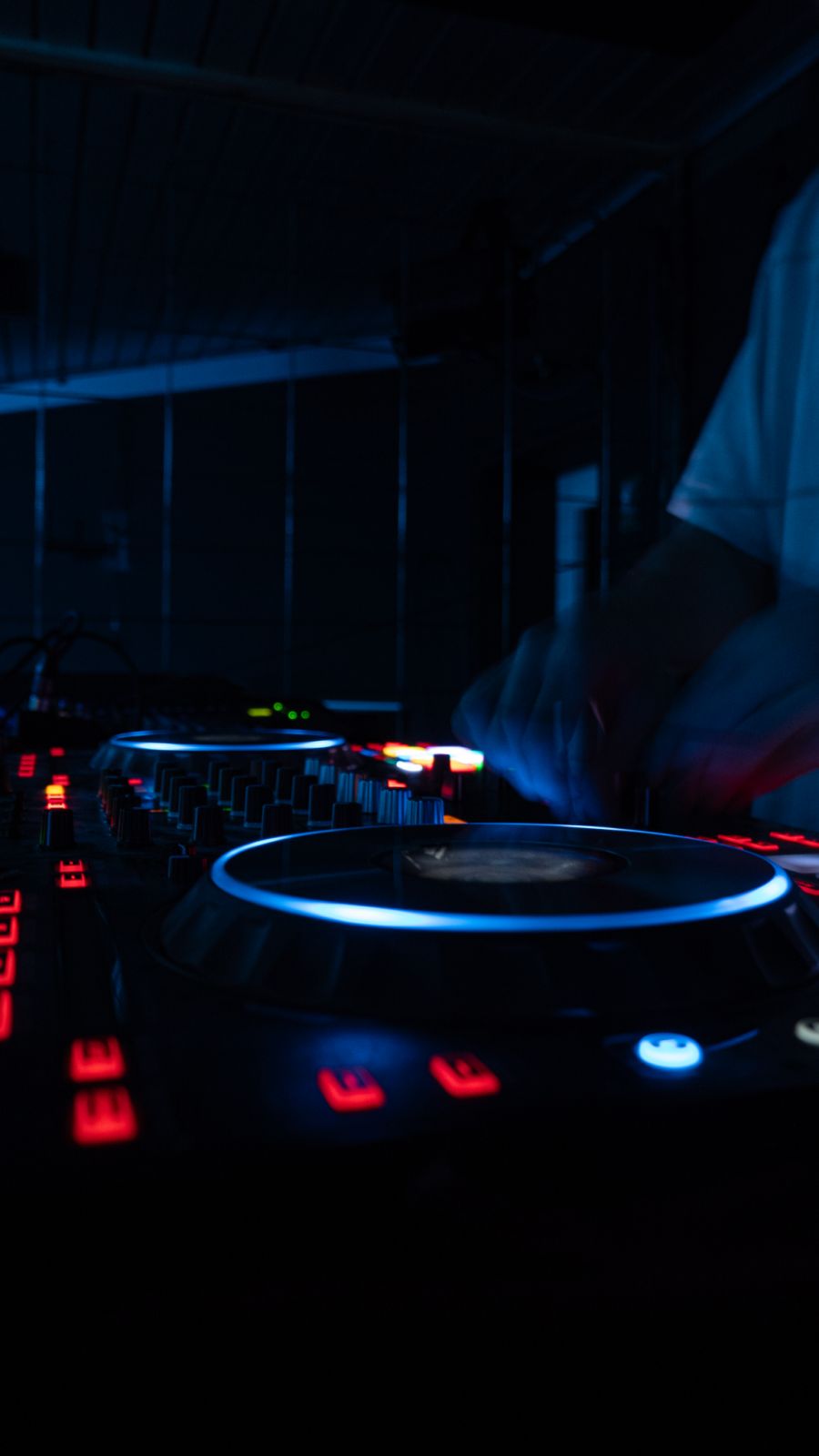 Im Karaoke-Raum konnten die Teilnehmenden zwischenzeitlich eine Party mit DJ feiern.