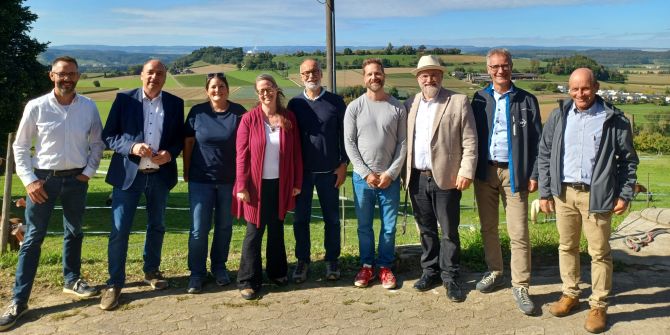 Gruppenfoto Bienenprojekt Aargau