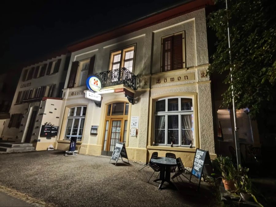 Ende Jahr soll das Restaurant Wohnungen weichen.