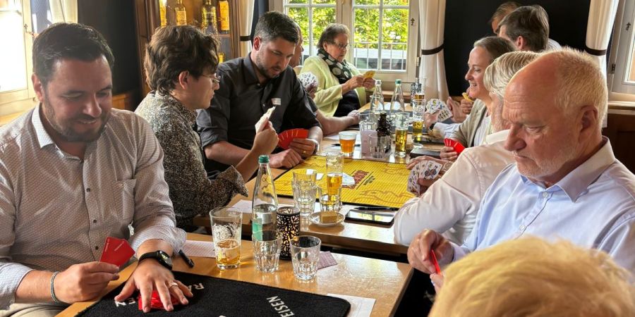 Jass Menschen Restaurant Tische
