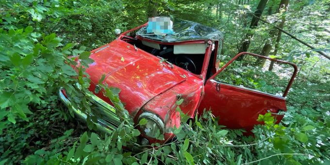 Rodersdorf SO: Selbstunfall mit Auto – Lenker und Mitfahrer verletzt. Rodersdorf SO