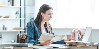 Weiterbildung - Wie Sie mit Microlearning effizient bleiben Weiterbildung - Wie Sie mit Microlearning effizient bleiben